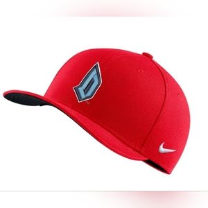 Duquesne Dukes Swoosh Flex Red Cap O/S